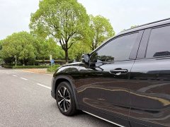 Toyota Crown Venza 2.5L HEV AWD Premium - ფოტო 14
