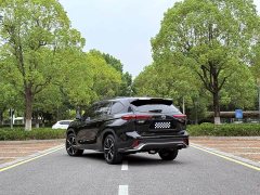 Toyota Crown Venza 2.5L HEV AWD Premium - ფოტო 6