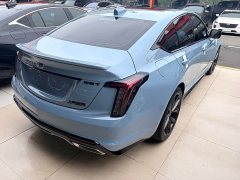Cadillac CT5 28T Track Performance Edition with Peak Track Package - ფოტო 6