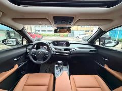 Lexus UX 260h Edition V - ფოტო 7