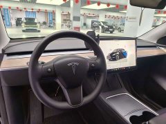 Tesla Model Y Rear-Wheel Drive - ფოტო 4