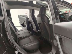 Tesla Model Y Rear-Wheel Drive - ფოტო 7