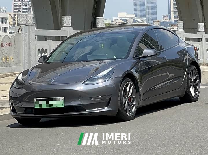 Tesla Model 3 Performance All-Wheel Drive