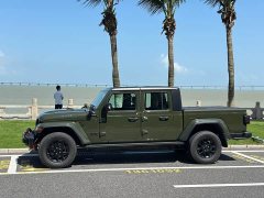Jeep Gladiator 2023 3.6L Overland - ფოტო 12