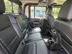 Jeep Gladiator 2023 3.6L Overland - ფოტო 20