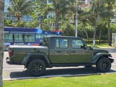 Jeep Gladiator 2023 3.6L Overland - ფოტო 8