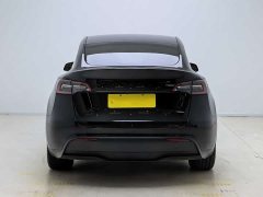 Tesla Model Y Long Range All-Wheel Drive - ფოტო 10
