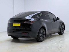 Tesla Model Y Long Range All-Wheel Drive - ფოტო 9