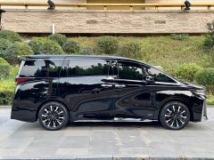 Toyota Vellfire 2024 Crown Hybrid 2.5L Executive Premier Edition - ფოტო 16