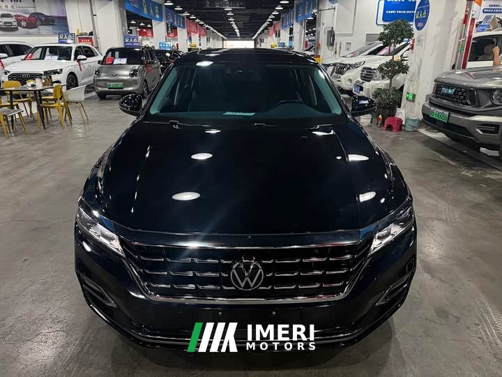 Volkswagen Passat 330TSI Elite - ავტომობილი ჩინეთიდან