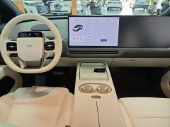 Li Auto i6 2025 Four-Wheel Drive Standard Edition - ფოტო 10