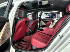 BMW 5 Series 530Li Luxury M Sport Package - ფოტო 7