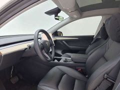 Tesla Model Y Rear-Wheel Drive - ფოტო 4