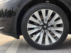 Tesla Model Y 2023 Rear-Wheel Drive - ფოტო 17