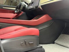 Tesla Model Y Long Range All-Wheel Drive - ფოტო 13