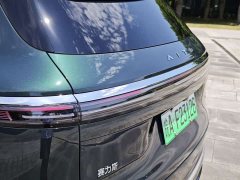 AITO M8 Extended Range Ultra 53.4kWh 6-Seater with 192-Channel LiDAR - ფოტო 8