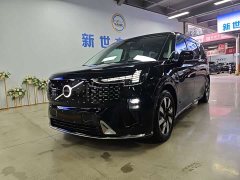 Volvo EM90 2025 Ultra Six-Seater - ფოტო 1
