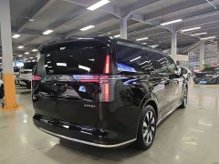 Volvo EM90 2025 Ultra Six-Seater - ფოტო 14