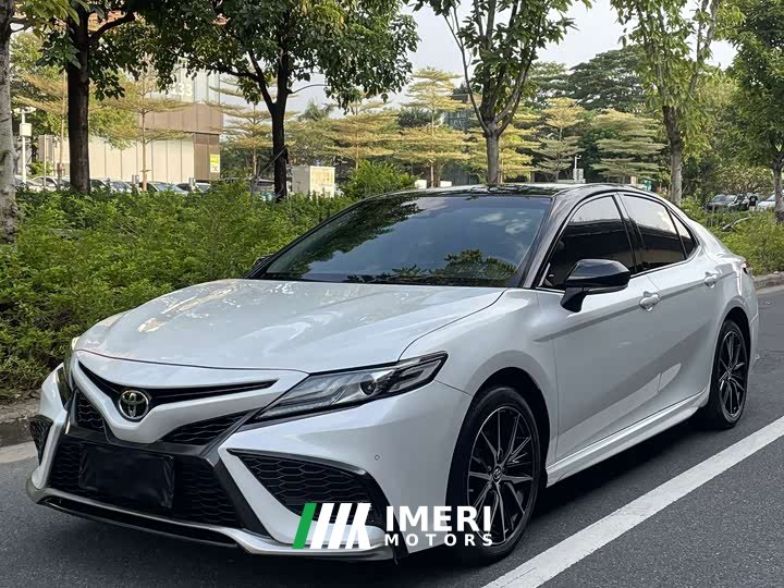 Toyota Camry 2.5S Sharp Edition - ავტომობილი ჩინეთიდან