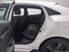 Honda Civic 2021 Hatchback 220 Turbo CVT Trendy Control - ფოტო 15