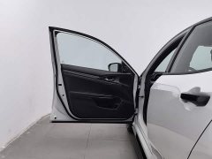 Honda Civic 2021 Hatchback 220 Turbo CVT Trendy Control - ფოტო 8