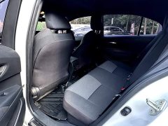 Toyota Corolla Hybrid 1.8H E-CVT Base - ფოტო 5
