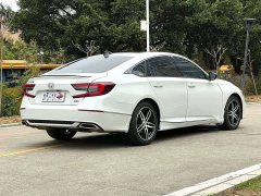 Honda Accord 260TURBO Phantom Night Premium Edition - ფოტო 11