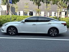 Nissan Teana 2.0L XL Comfort - ფოტო 3