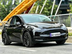 Tesla Model Y 2022 Facelift Rear-Wheel Drive - ფოტო 3