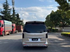 Mercedes-Benz Vito 2.0T Elite 7-Seater - ფოტო 4