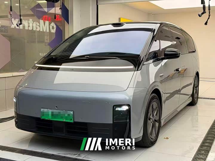 Li Auto MEGA Home Family Edition