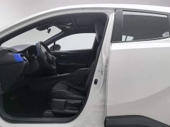 Toyota Yize IZOA 2020 2.0L Yixiang Edition - ფოტო 10