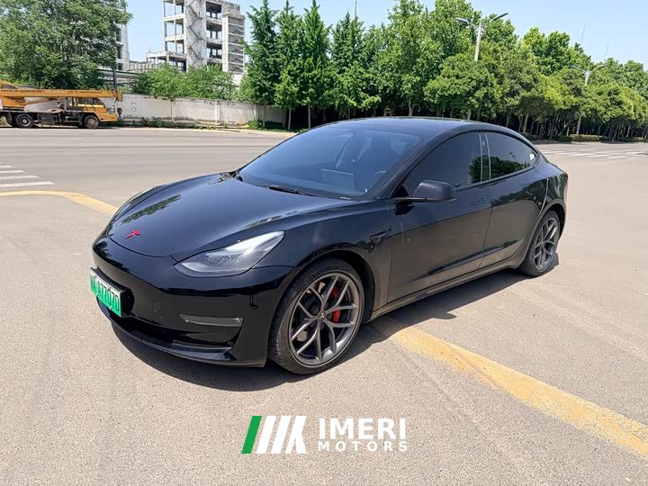 Tesla Model 3 Performance All-Wheel Drive