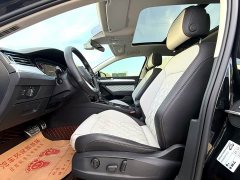 Volkswagen Magotan 2023 2 Million Units Commemorative Edition 330TSI DSG Luxury - ფოტო 4