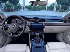 Volkswagen Phideon 380TSI Premium Edition - ფოტო 9