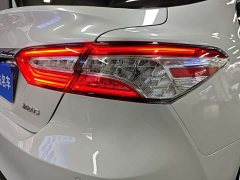 Toyota Camry 2.0G Luxury Edition - ფოტო 12
