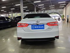 Toyota Camry 2.0G Luxury Edition - ფოტო 15