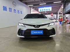 Toyota Camry 2.0G Luxury Edition - ფოტო 2