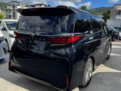 Toyota Alphard Hybrid 2.5L Premium Gold Edition - ფოტო 4