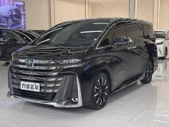Toyota Vellfire 2024 Crown Hybrid 2.5L Executive Premier Edition - ფოტო 1