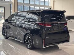 Toyota Vellfire 2024 Crown Hybrid 2.5L Executive Premier Edition - ფოტო 8