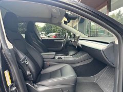 Tesla Model Y Rear-Wheel Drive - ფოტო 13
