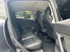 Tesla Model Y Rear-Wheel Drive - ფოტო 14