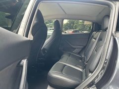 Tesla Model Y Rear-Wheel Drive - ფოტო 15