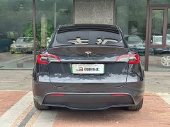 Tesla Model Y Rear-Wheel Drive - ფოტო 7