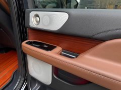 Lincoln Navigator 2022 3.5T Long Wheelbase Presidential Edition - ფოტო 7