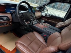 Lincoln Navigator 2022 3.5T Long Wheelbase Presidential Edition - ფოტო 2