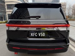 Lincoln Navigator 2022 3.5T Long Wheelbase Presidential Edition - ფოტო 4