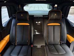 Rolls-Royce Cullinan Black Badge - ფოტო 6