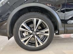 Nissan Qashqai 2.0L CVT XV Premium Luxury - ფოტო 5